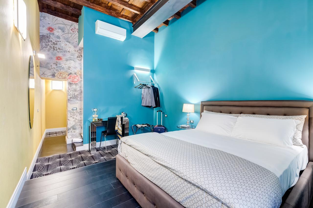 Pensión The French By Oneup Hospitality 2*